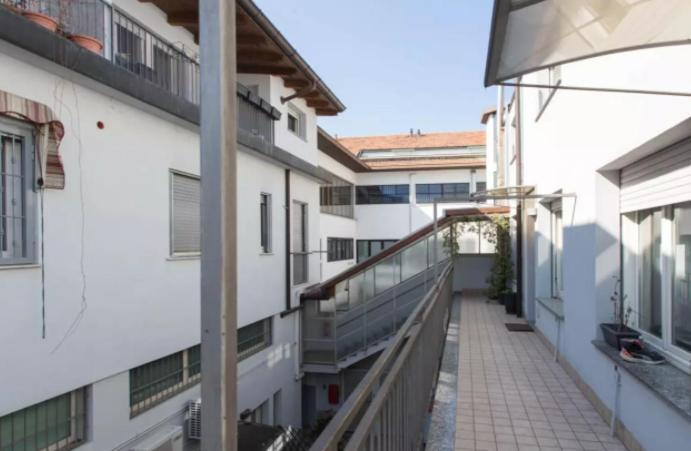 Vintage Apartment In Corvetto Area Milano Exterior foto